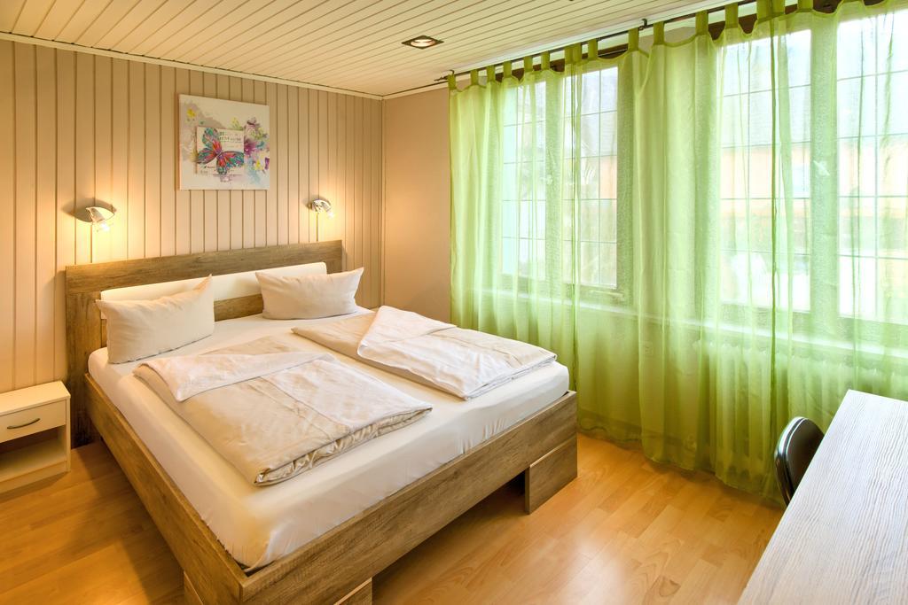 Hotel Sonne Staufen im Breisgau Εξωτερικό φωτογραφία